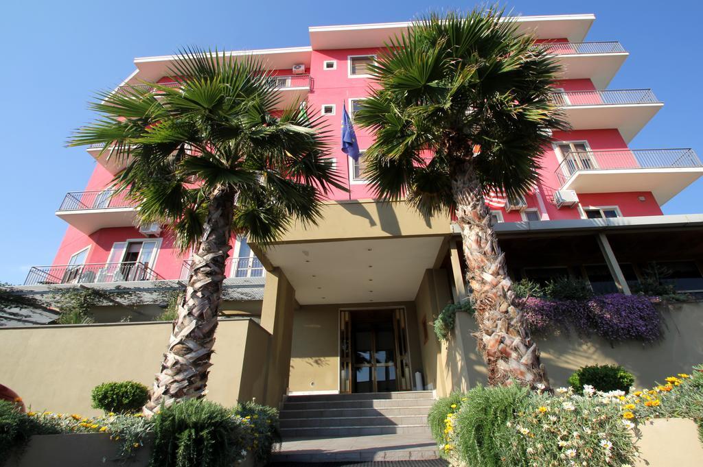 Hotel Carosello Pontecagnano Dış mekan fotoğraf